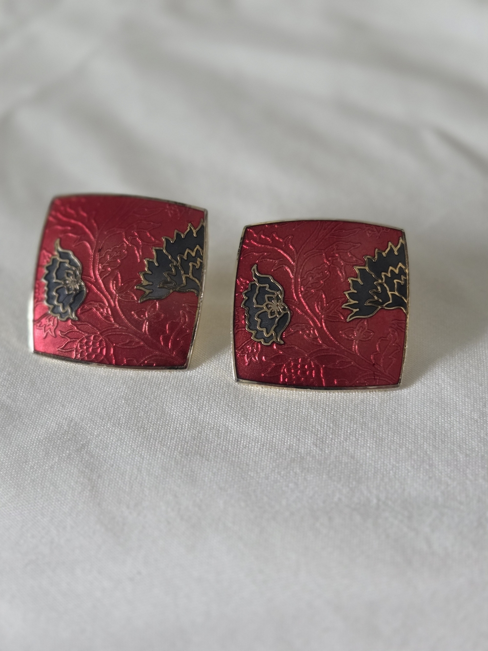 Vintage Nuri Signed Red Black Floral Enamel Square Statement Earrings